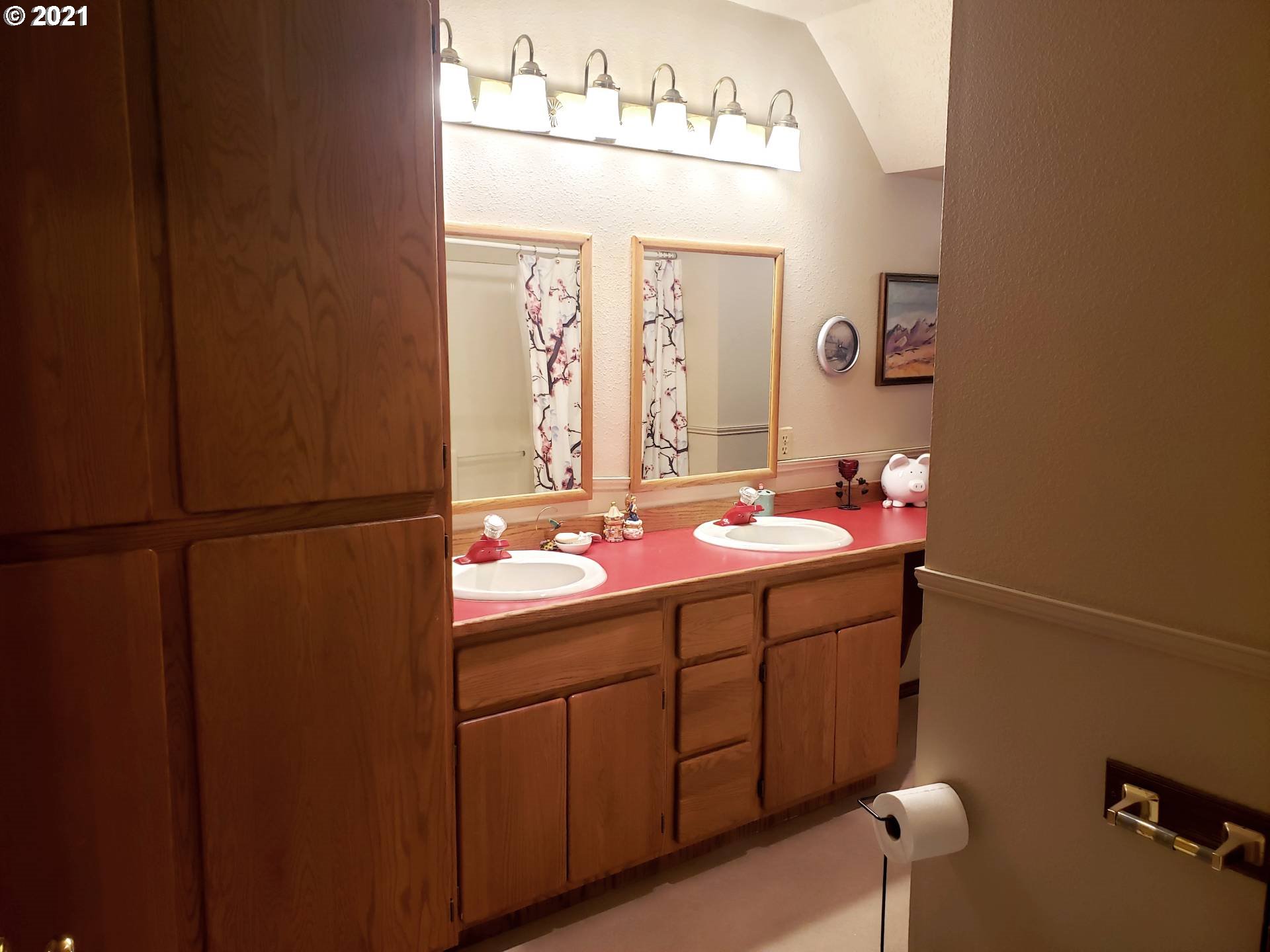 24215 Beaver Falls Road Rainier, OR 97048 - Photo 15 of 19