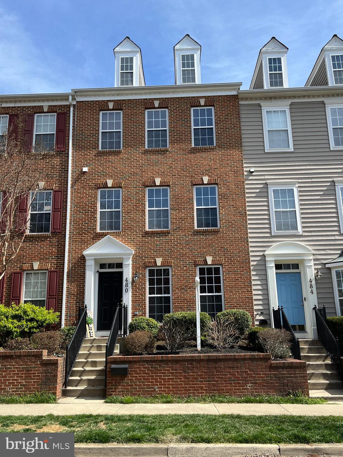 480 Lynette Street Gaithersburg, MD 20878 - Photo 1 of 20 a front view of a house