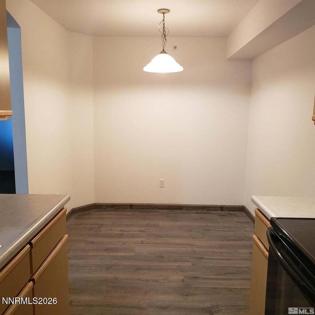 6850 Sharlands Avenue, Unit 2171 Reno, NV 89523 - Photo 7 of 45 ab2171 dining