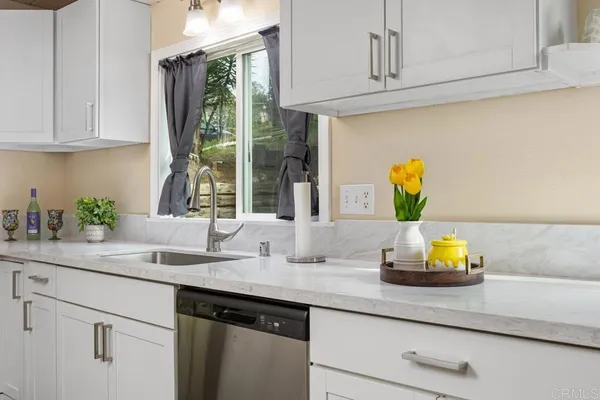 $680,000 | 921 Lemon Avenue, Vista, CA 92084