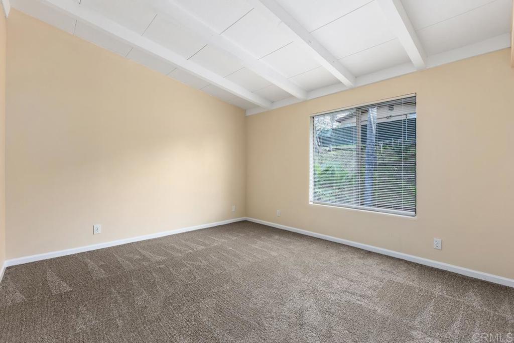 921 Lemon Avenue Vista, CA 92084 - Photo 21 of 32 an empty room with windows