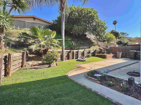 $680,000 | 921 Lemon Avenue, Vista, CA 92084
