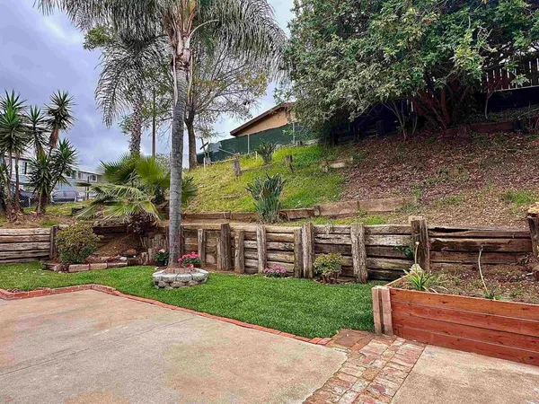 $680,000 | 921 Lemon Avenue, Vista, CA 92084