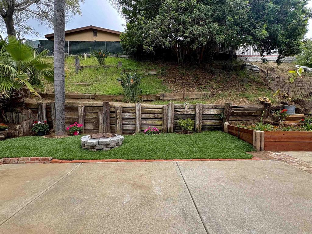 921 Lemon Avenue Vista, CA 92084 - Photo 35 of 36
