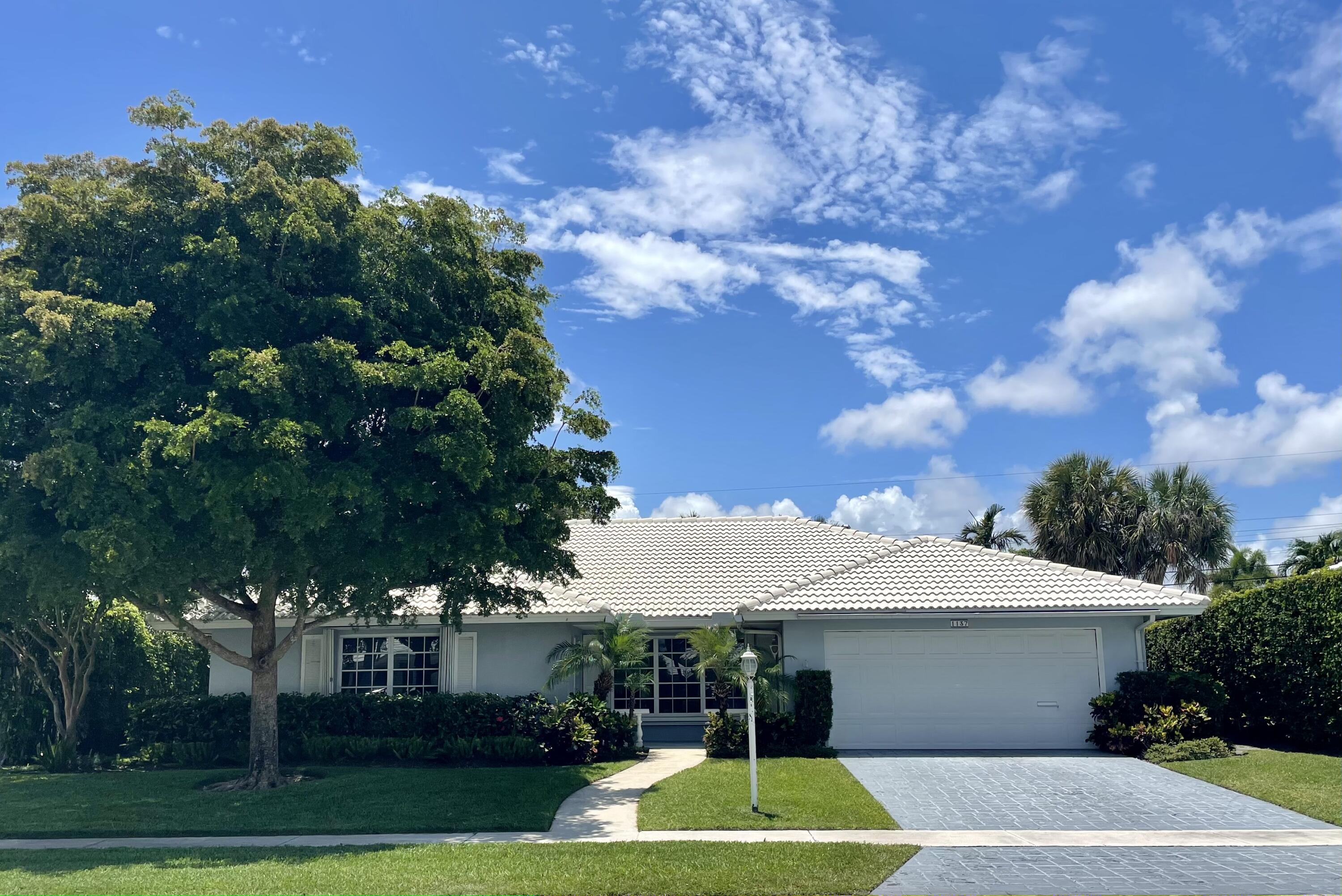 1137 Tamarind Way Boca Raton, FL 33486 - Photo 1 of 29 Front of Home