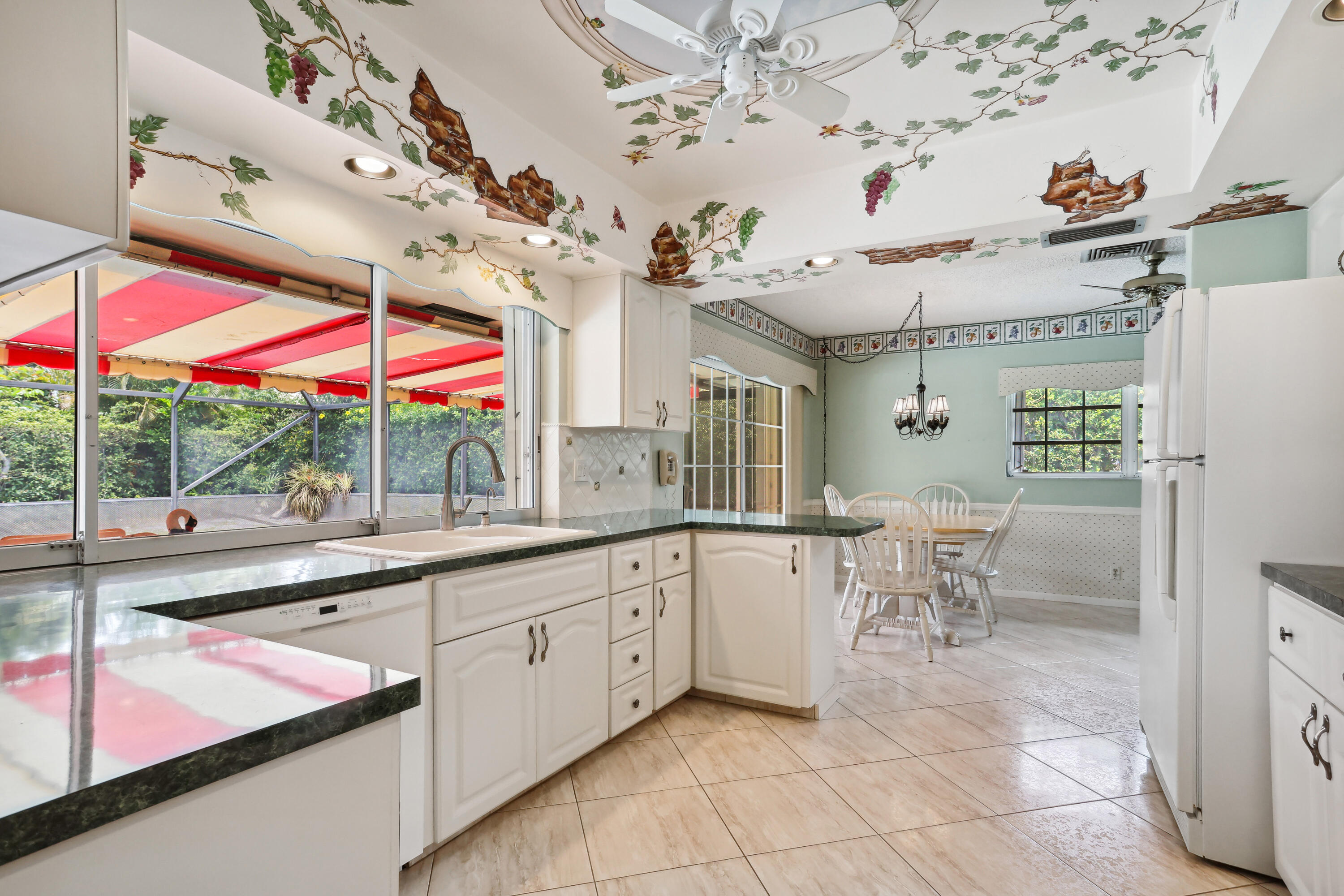 1137 Tamarind Way Boca Raton, FL 33486 - Photo 12 of 29 Kitchen