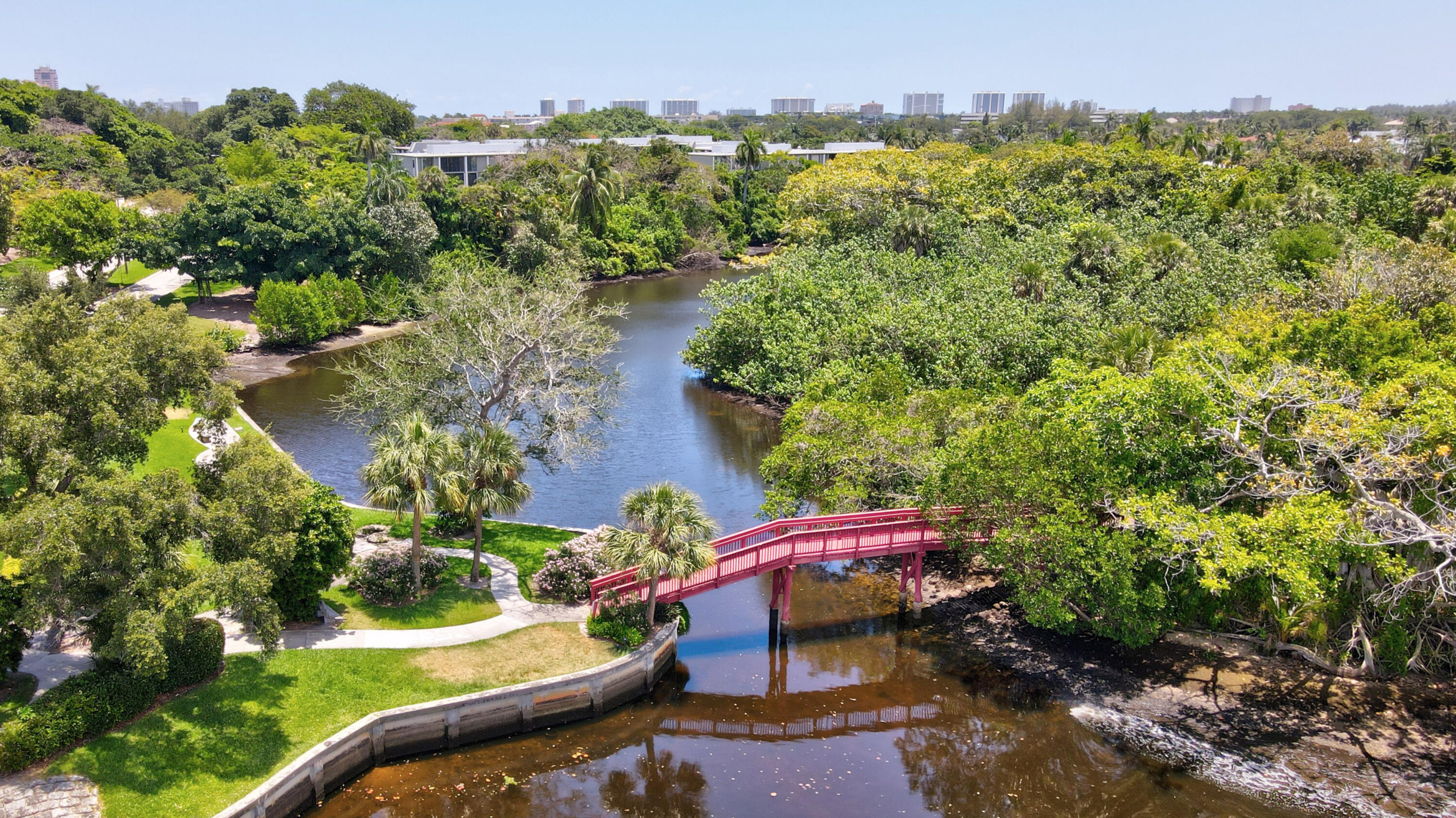 1137 Tamarind Way Boca Raton, FL 33486 - Photo 3 of 29 Camino Gardens