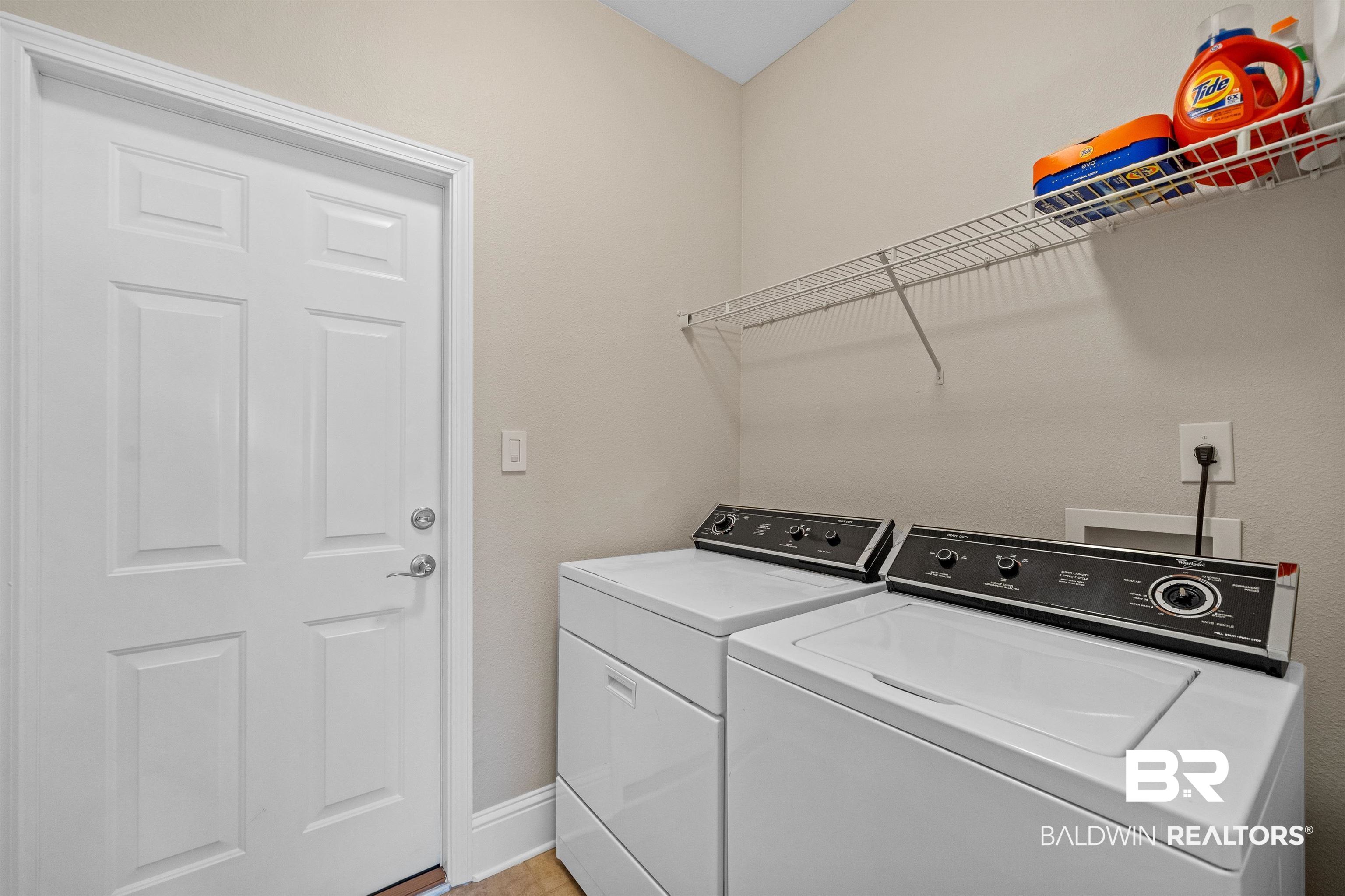 24114 Limerick Lane Daphne, AL 36526 - Photo 23 of 36 Laundry Room