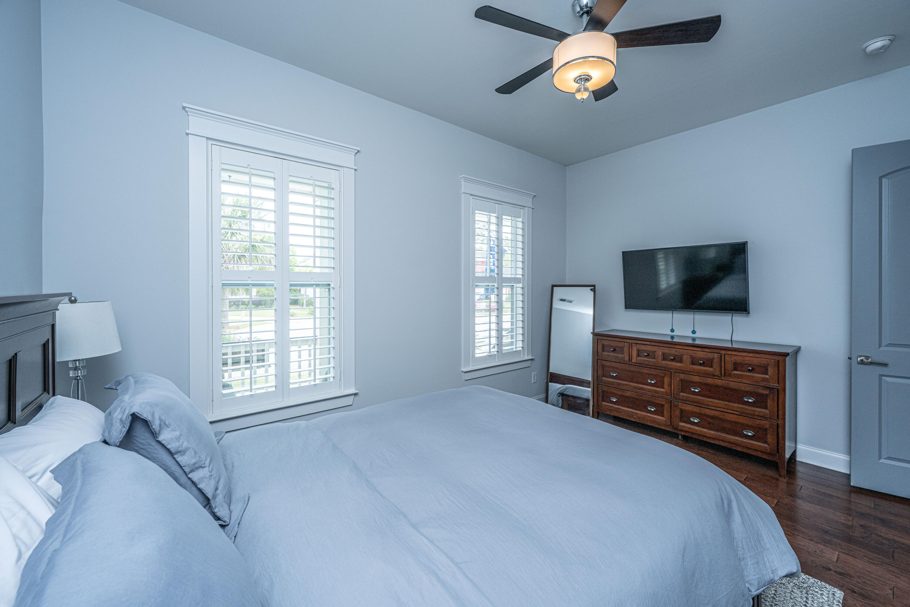 1543 Watoga Way Mount Pleasant, SC 29466 - Photo 22 of 65 Downstairs guest suite