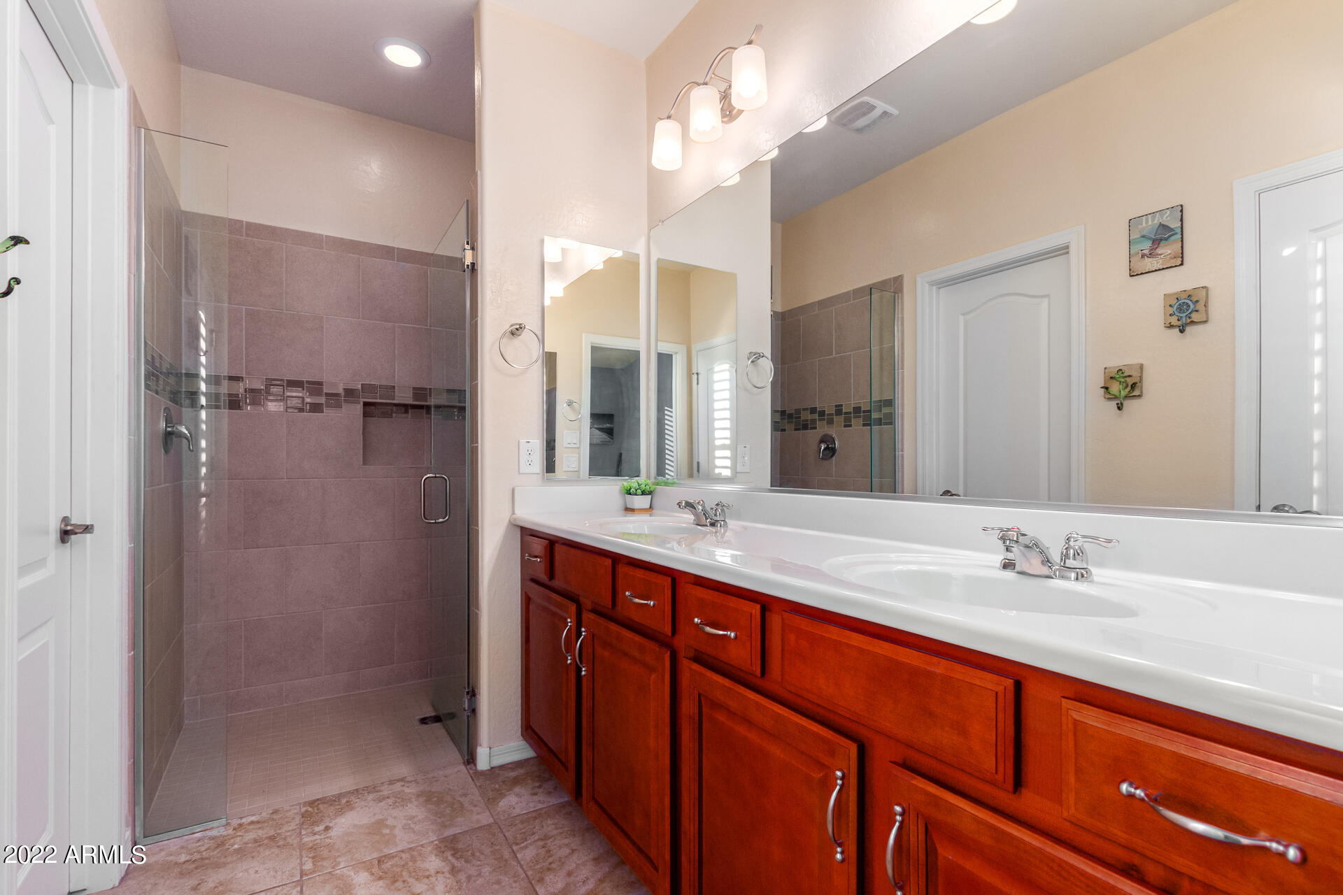 7936 South 7th Way Phoenix, AZ 85042 - Photo 13 of 25 13- 7th