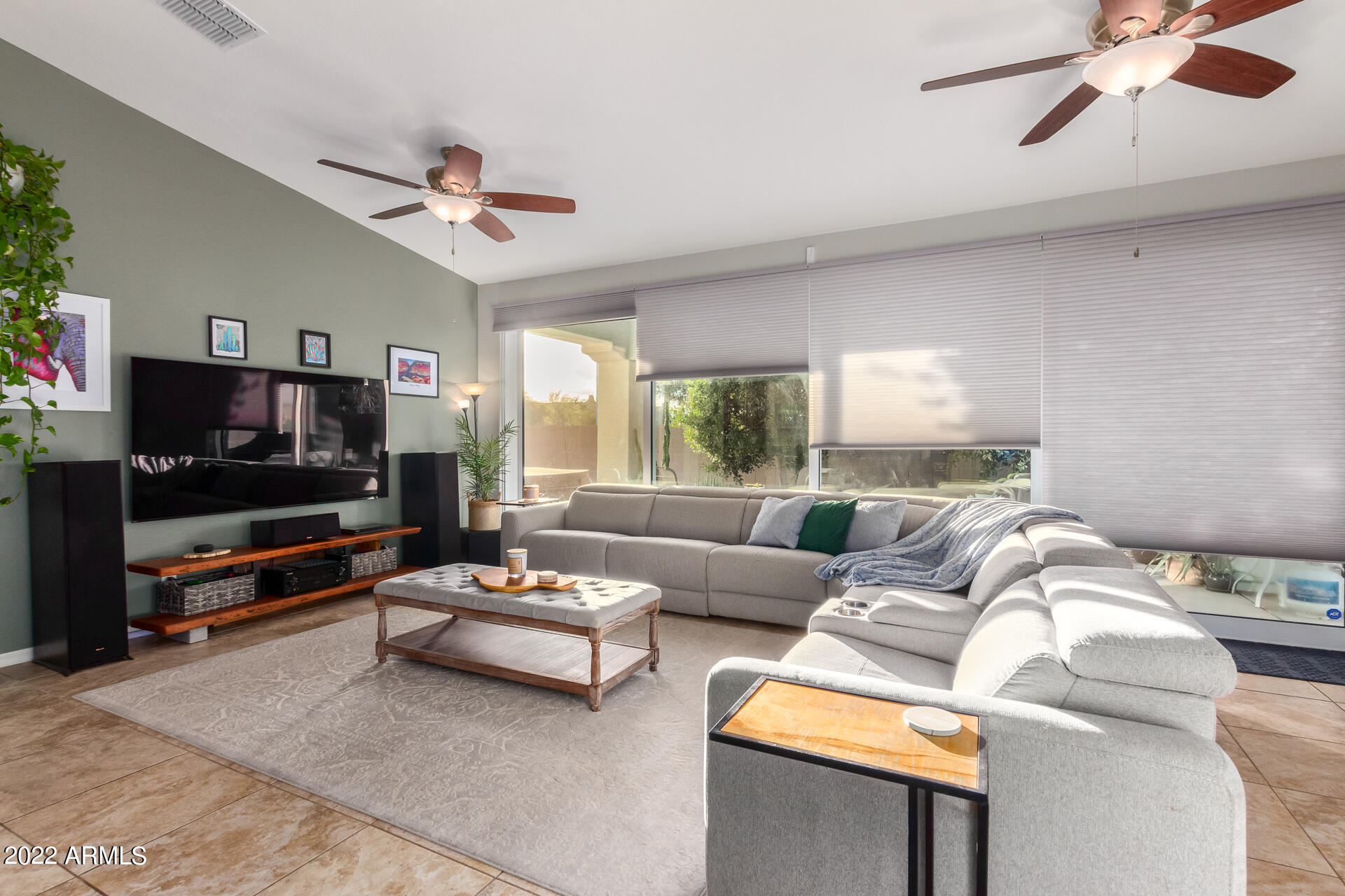 7936 South 7th Way Phoenix, AZ 85042 - Photo 2 of 25 02- 7th