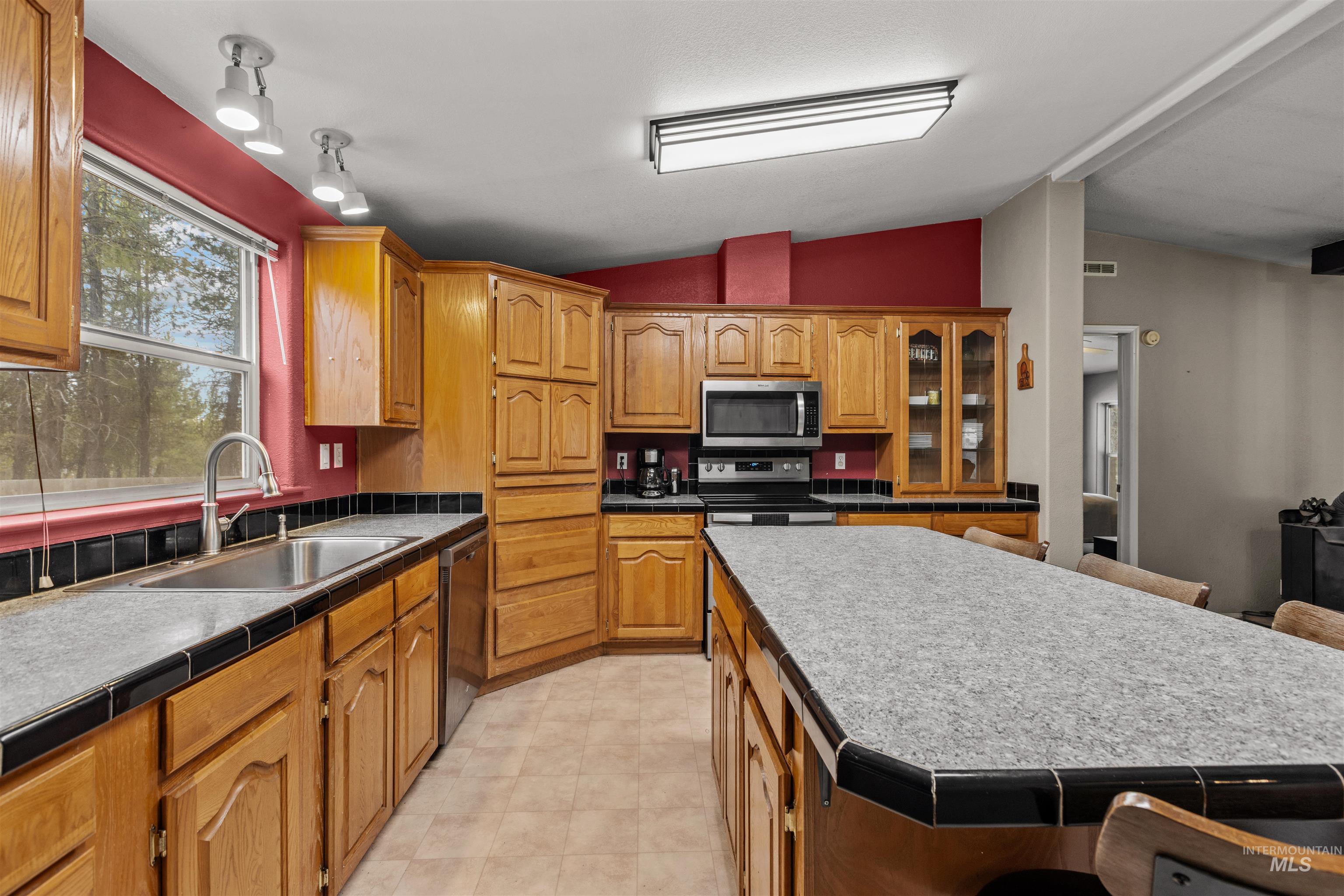 1911 Gold Dust Road Cascade, ID 83611 - Photo 10 of 44