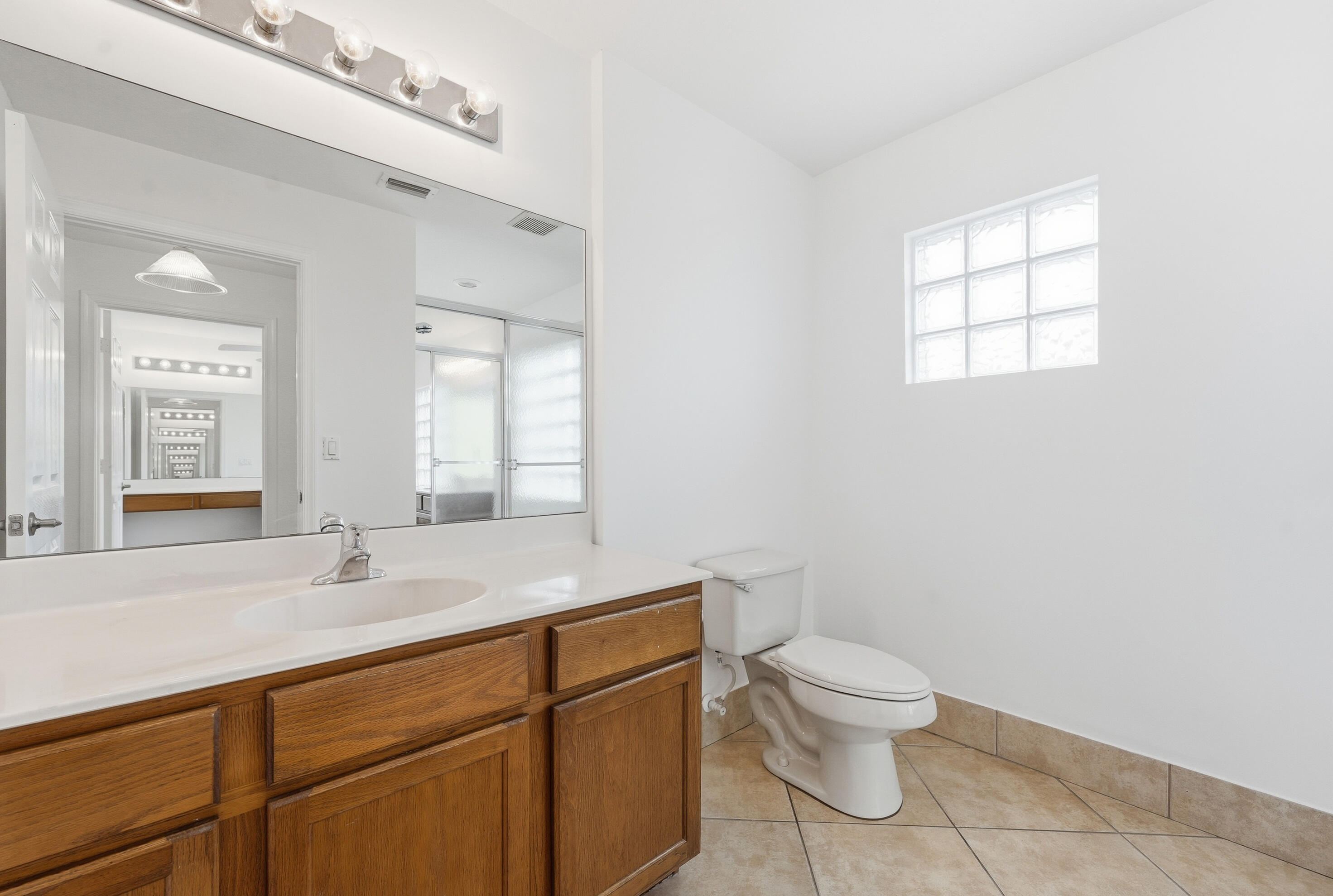 1275 Rose Gate Boulevard Riviera Beach, FL 33404 - Photo 21 of 45 21_dsc03414