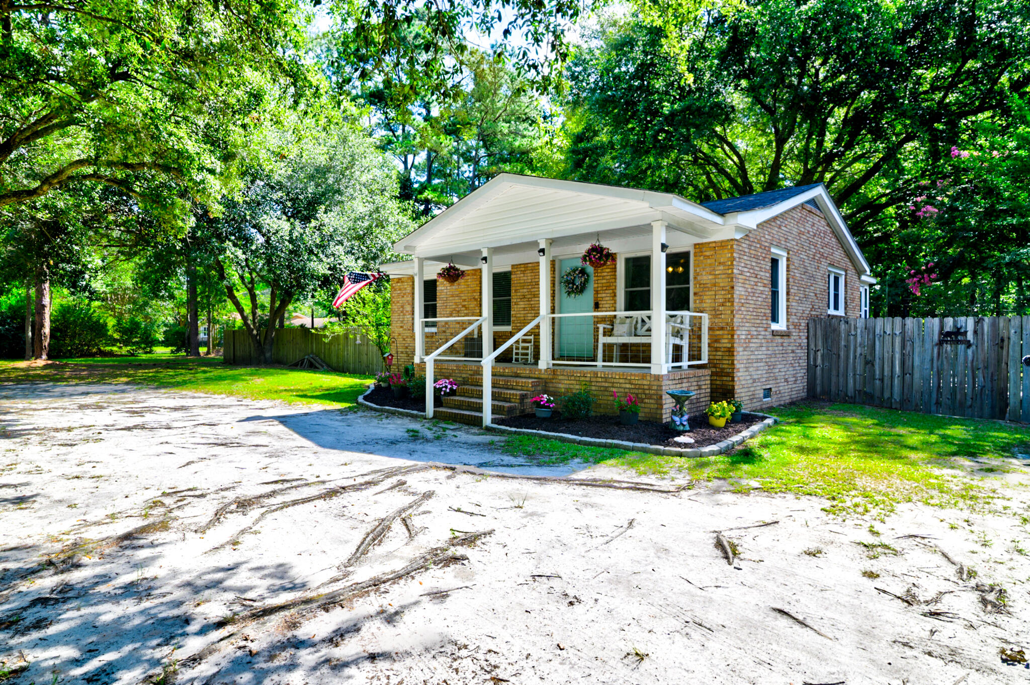 1370 Old Whitesville Road Moncks Corner, SC 29461 - Photo 2 of 37 1370 Old Whitesville - 28 - CMG