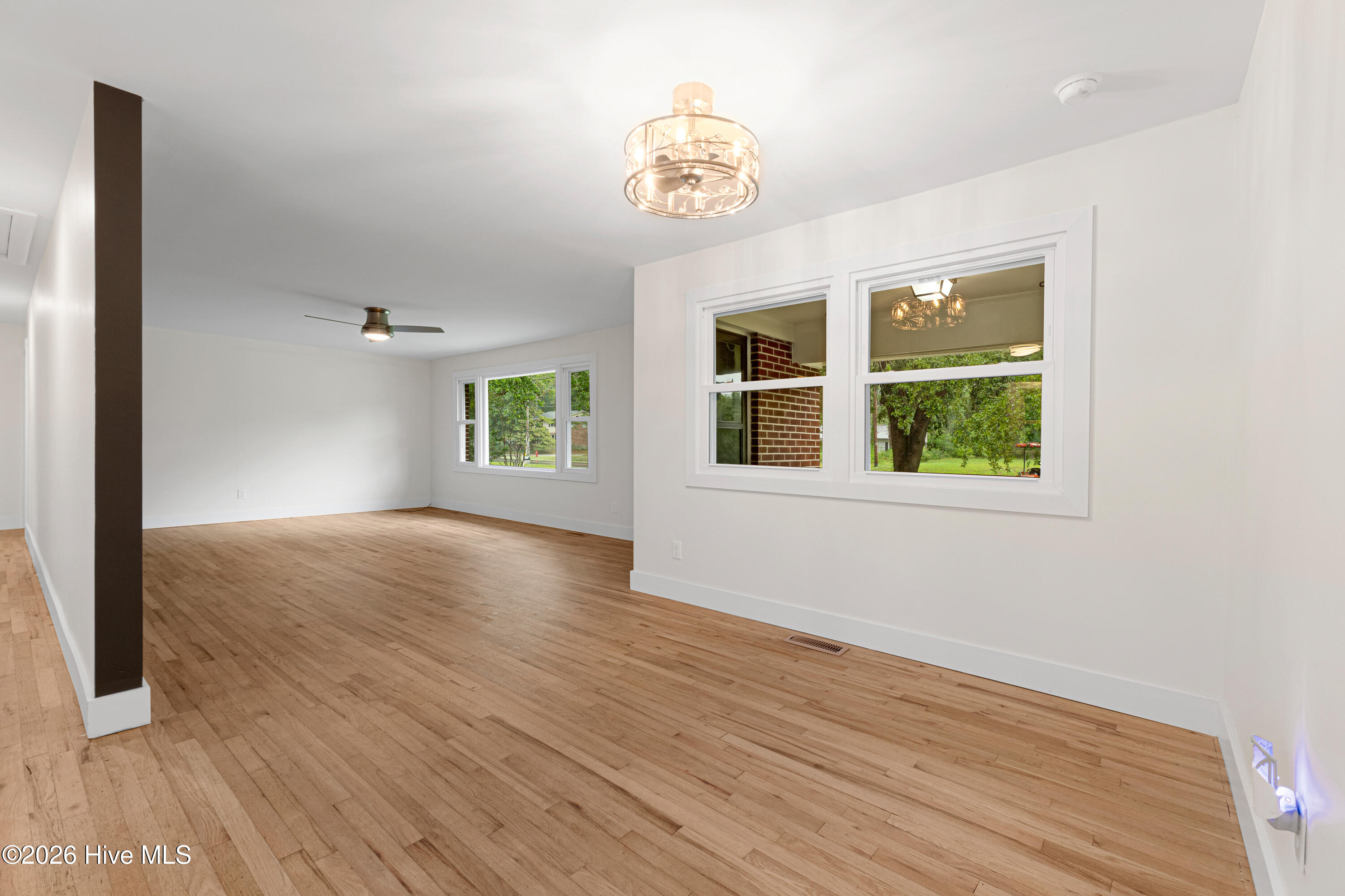 4111 Country Club Road Morehead City, NC 28557 - Photo 7 of 50 Gallery Image 7