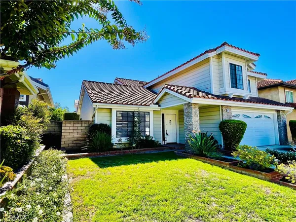 $5,800 | 8 Davis, Irvine, CA 92620