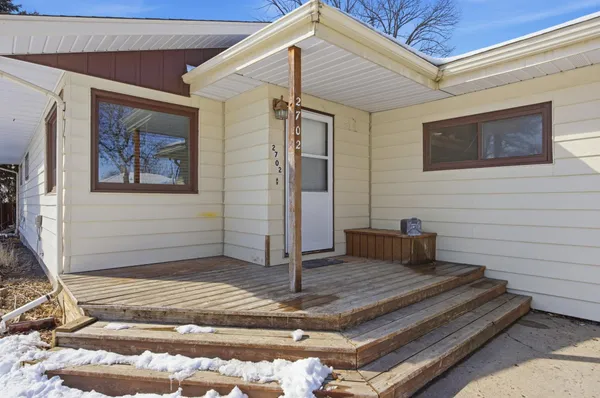 $250,000 | 2702 9 1/2 Street North, Fargo, ND 58102