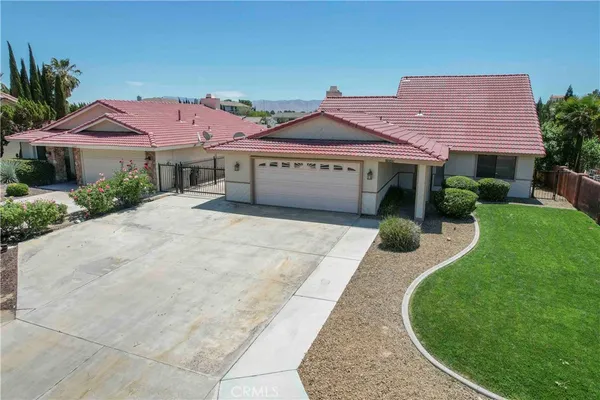 $600,000 | 18085 Pier Drive, Victorville, CA 92395