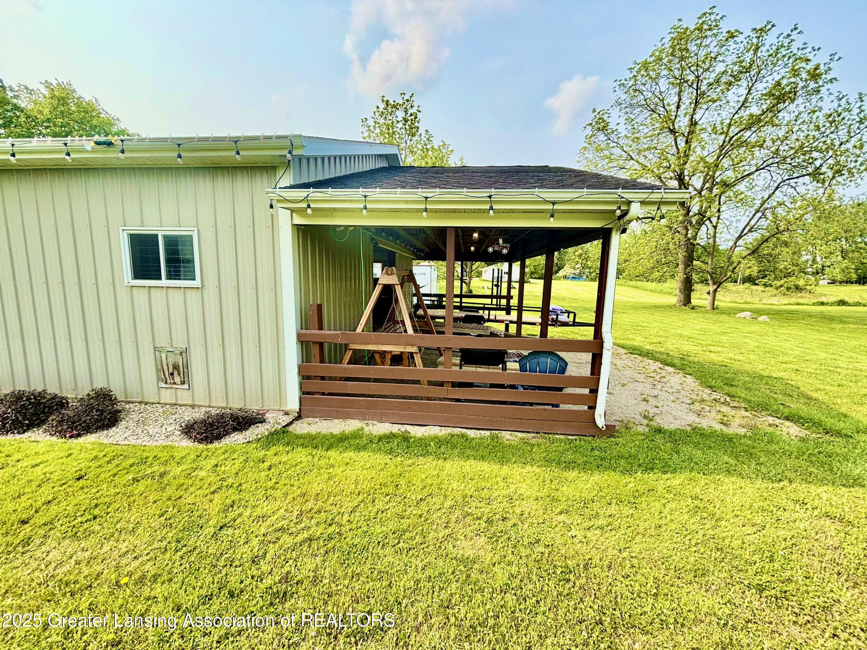 8464 West Howe Road Eagle, MI 48822 - Photo 59 of 70 IMG_5264