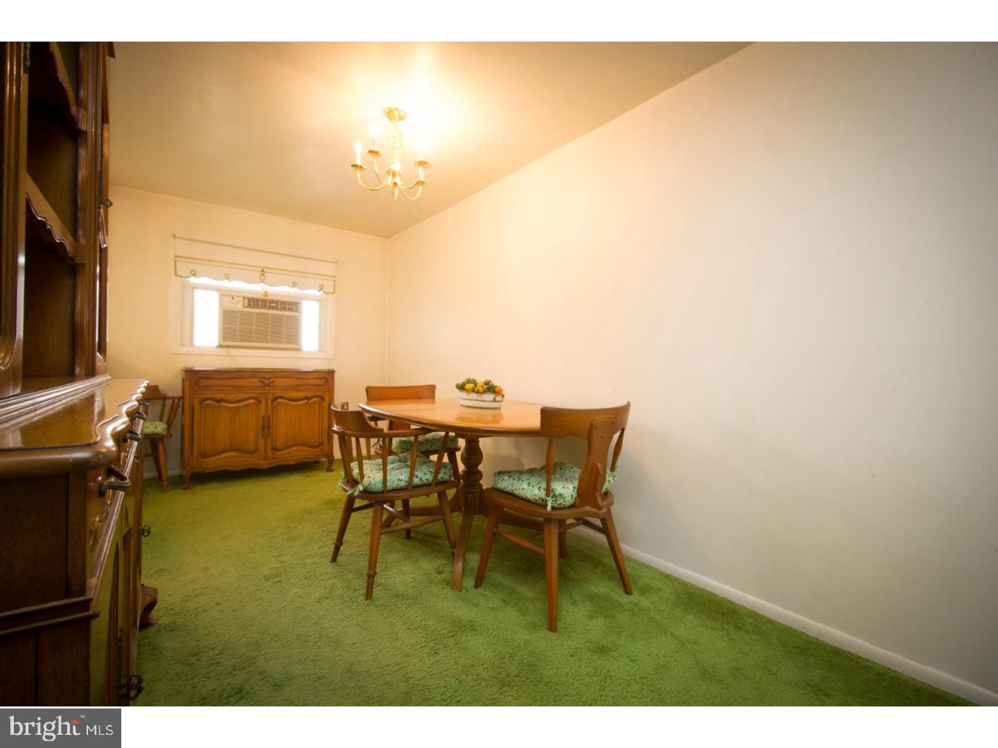 2808 Shipley Road Philadelphia, PA 19152 - Photo 10 of 22 Dining Room