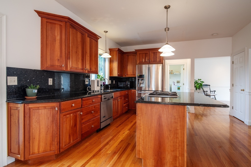 23 Summerfield Road Amherst, MA 01002 - Photo 21 of 42