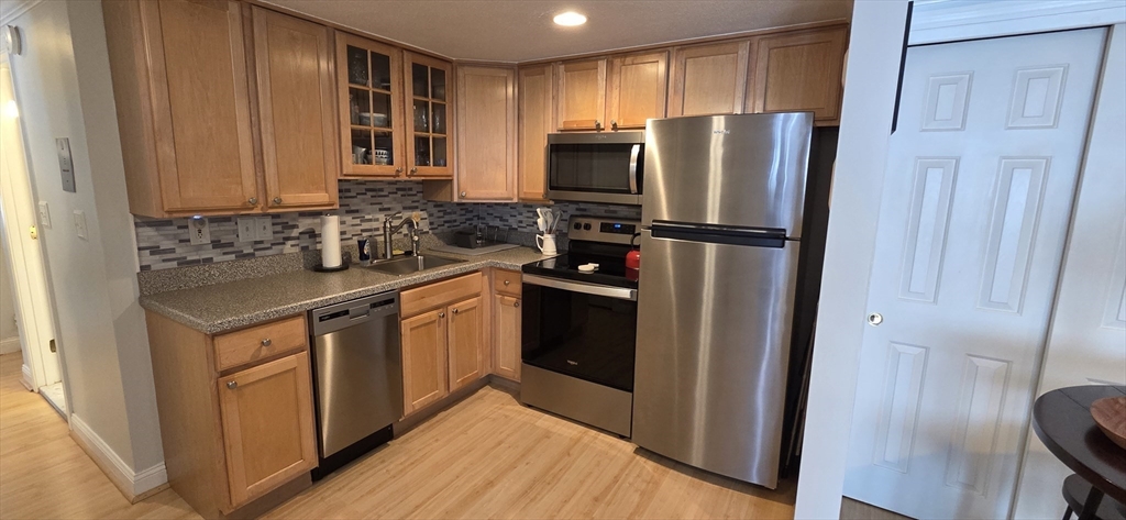 558 Main Street, Unit 1D Stoneham, MA 02180 - Photo 6 of 13