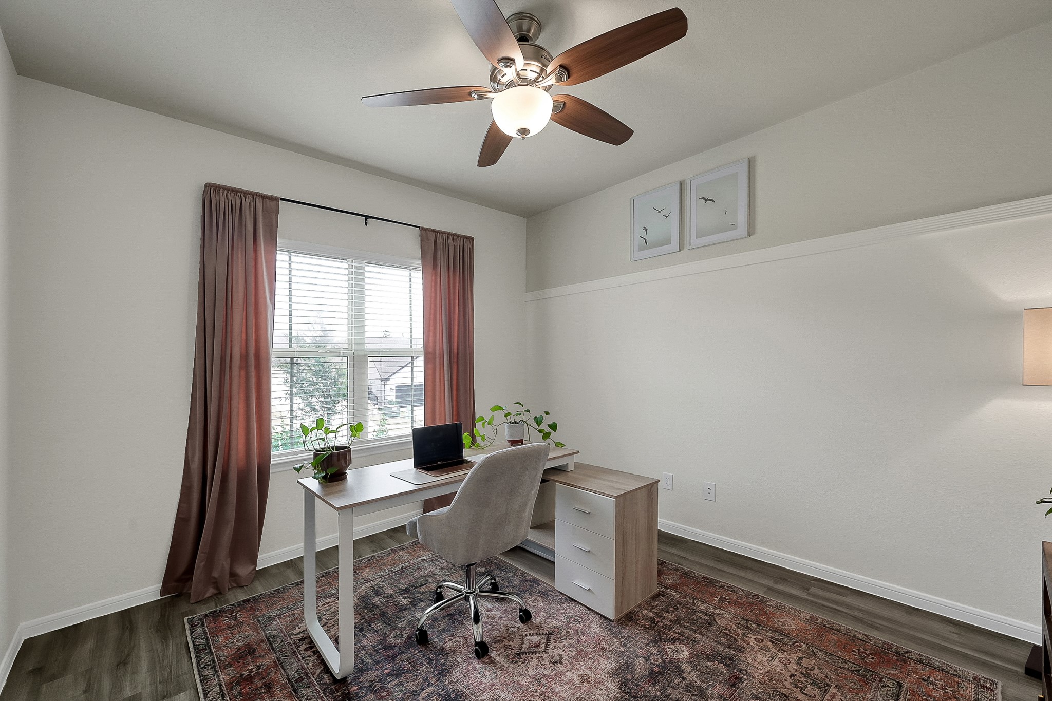 679 Red Elm Lane Conroe, TX 77304 - Photo 7 of 45 a workspace with furniture and window
