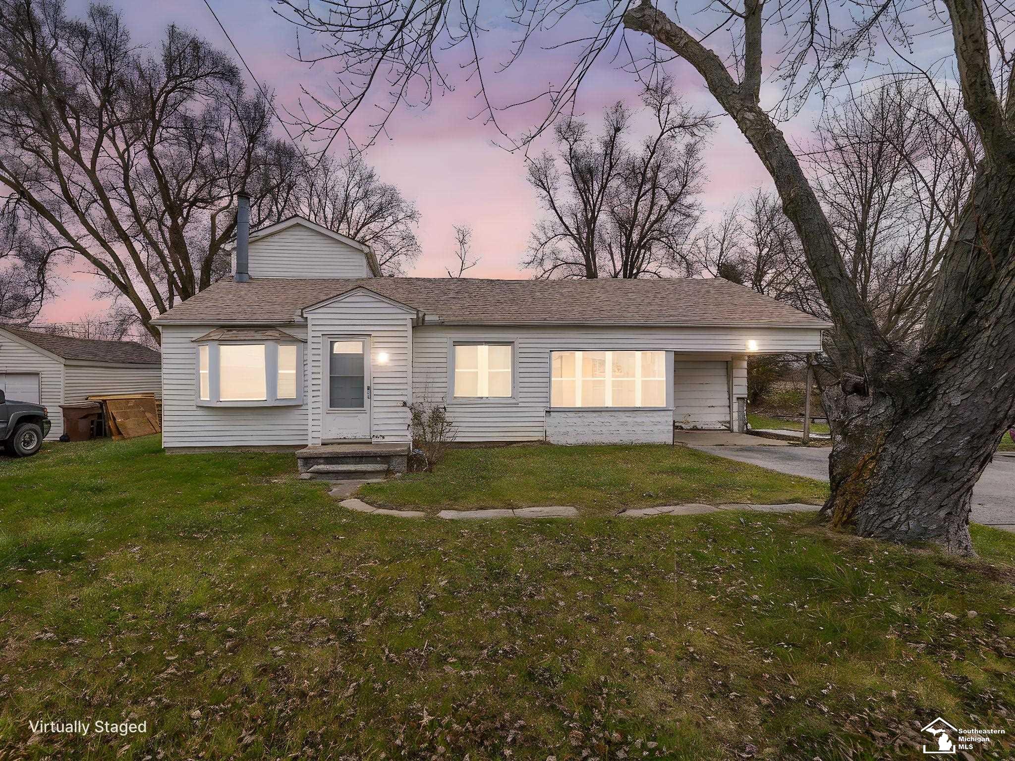 3610 Stewart Road Monroe, MI 48162 - Photo 2 of 43 50182107-1bac24d6-5fb6-484d-8788-835becba0ed6.JPG
