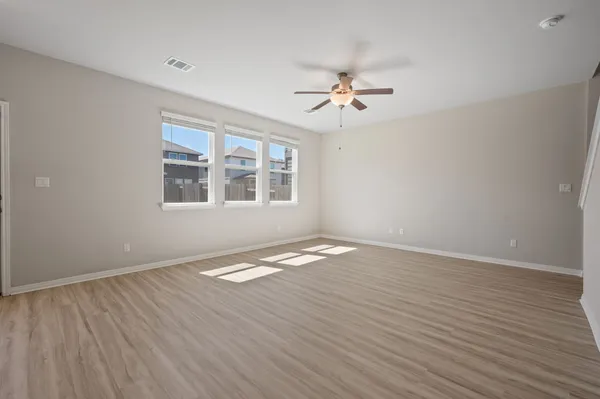 $2,000 | 529 View Drive, Georgetown, TX 78628