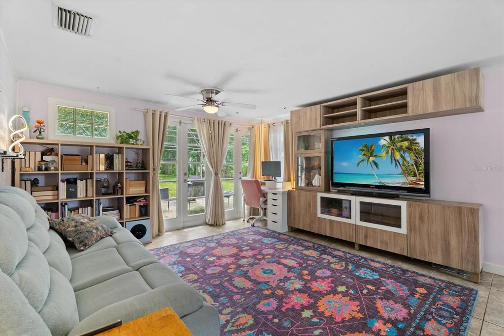 4225 Swift Road Sarasota, FL 34231 - Photo 3 of 26 Gallery Image 3