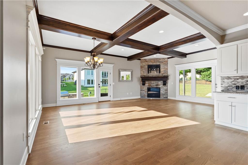 15825 Howe Street Overland Park, KS 66224 - Photo 14 of 49