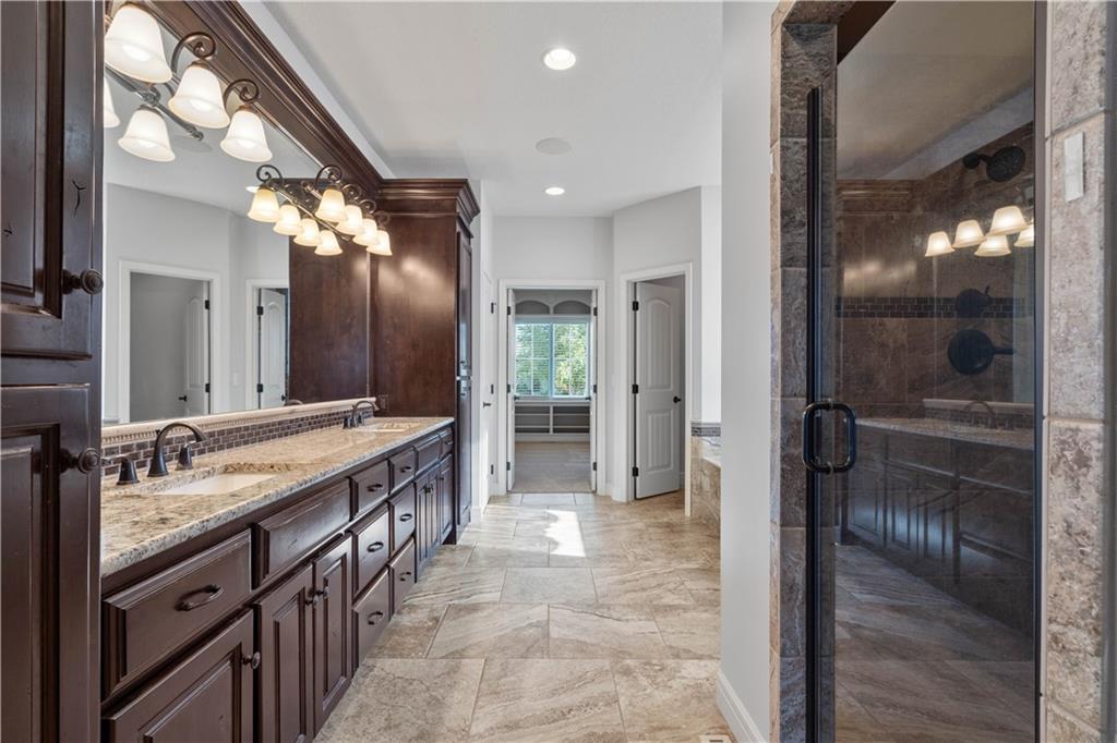 15825 Howe Street Overland Park, KS 66224 - Photo 19 of 49