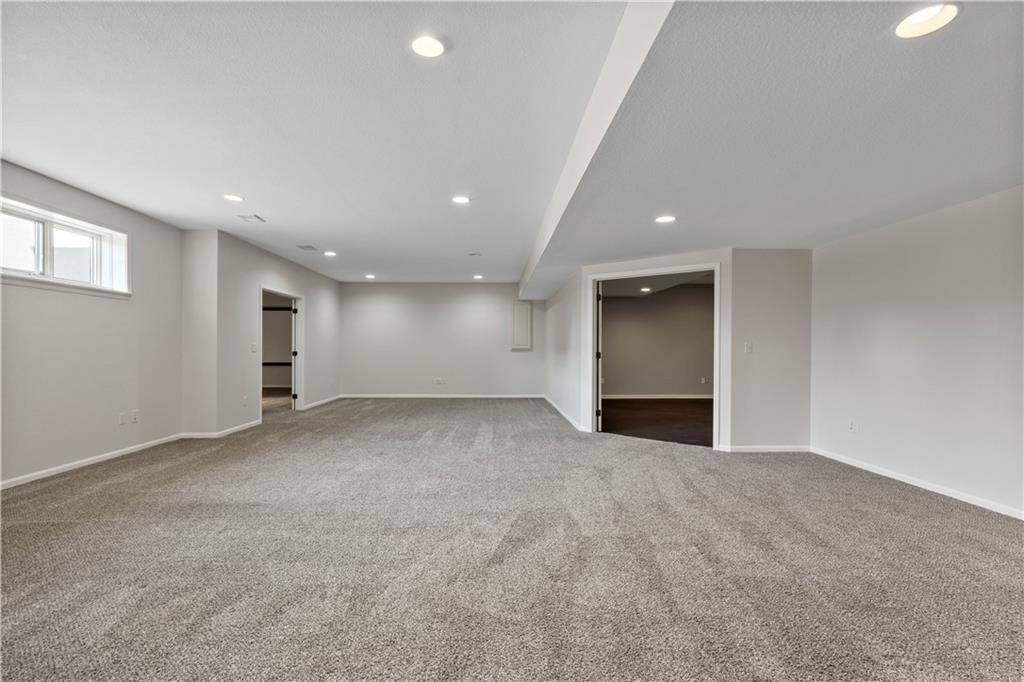 15825 Howe Street Overland Park, KS 66224 - Photo 30 of 49