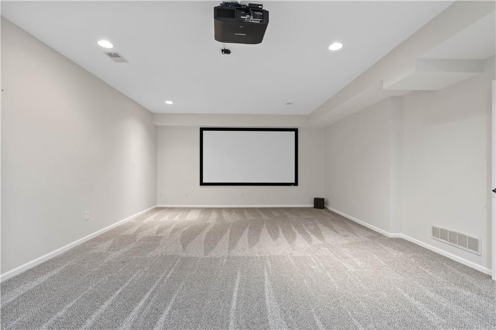 15825 Howe Street Overland Park, KS 66224 - Photo 32 of 49