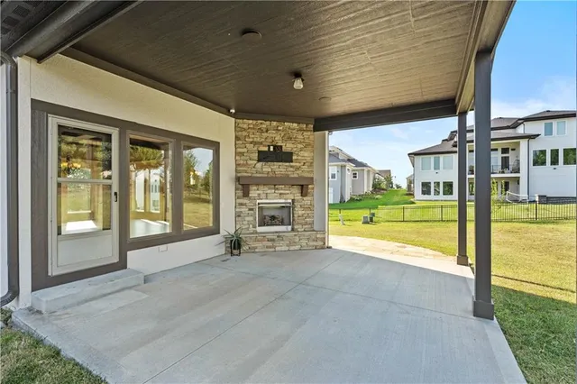 $1,279,000 | 15825 Howe Street, Overland Park, KS 66224