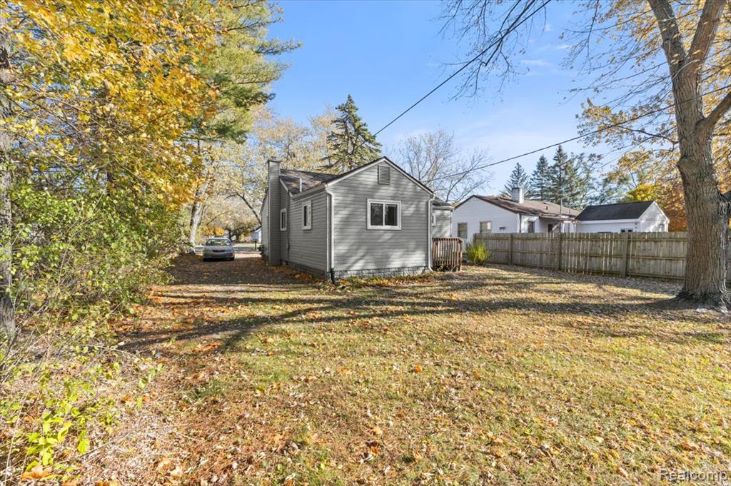 5051 Sashabaw Road Clarkston, MI 48346 - Photo 21 of 31