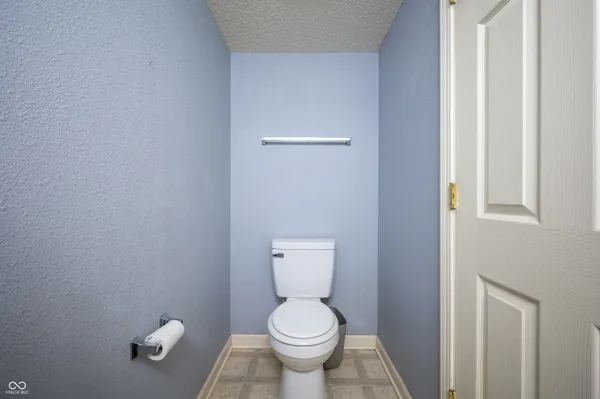 $300,000 | 3415 Parkview Drive, Columbus, IN 47201
