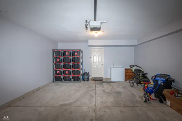 $300,000 | 3415 Parkview Drive, Columbus, IN 47201