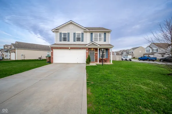 $300,000 | 3415 Parkview Drive, Columbus, IN 47201