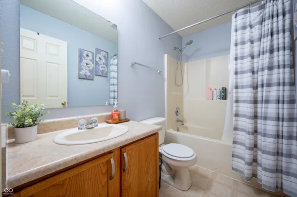 $300,000 | 3415 Parkview Drive, Columbus, IN 47201