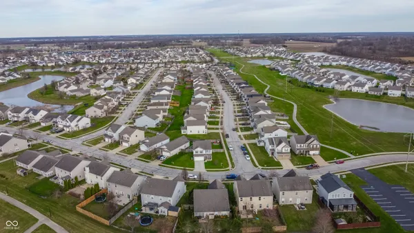 $300,000 | 3415 Parkview Drive, Columbus, IN 47201