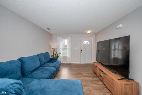 $300,000 | 3415 Parkview Drive, Columbus, IN 47201