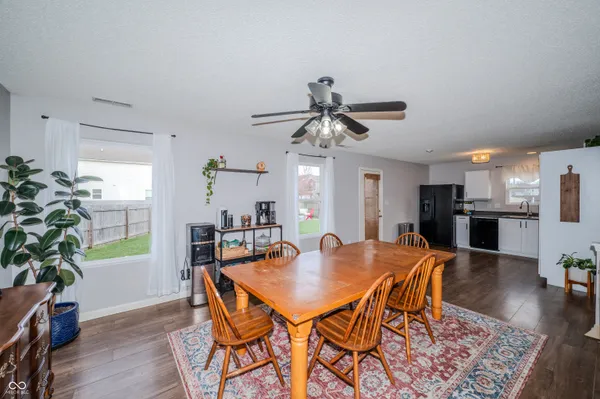 $300,000 | 3415 Parkview Drive, Columbus, IN 47201