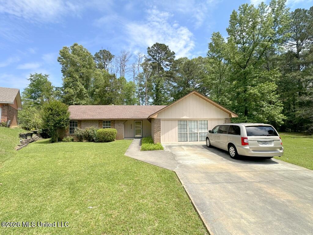 232 Forest Valley Drive Jackson, MS 39212 - Photo 23 of 23 Front with plenty of space