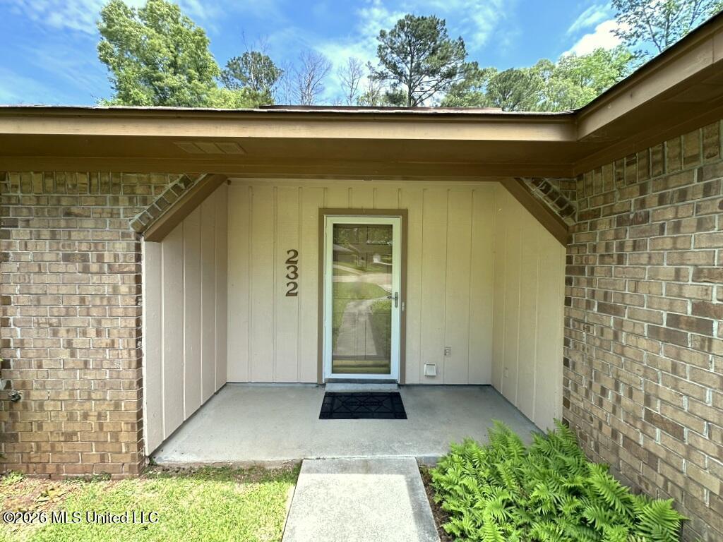 232 Forest Valley Drive Jackson, MS 39212 - Photo 3 of 23 Room For Chairs