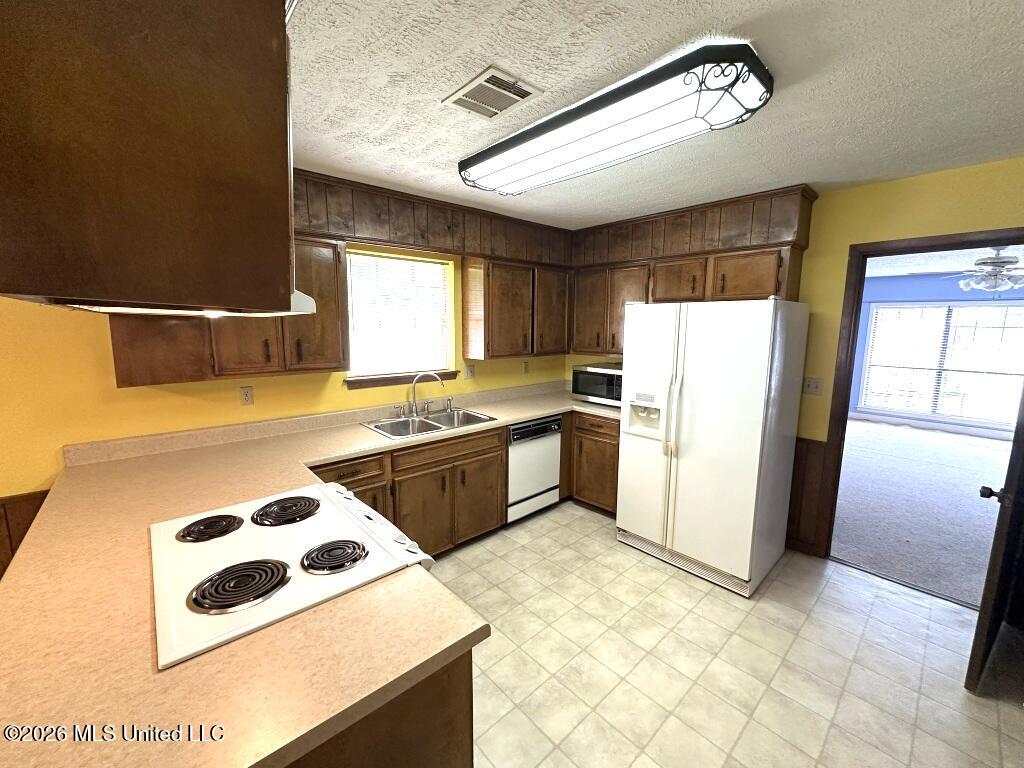 232 Forest Valley Drive Jackson, MS 39212 - Photo 6 of 23 Beautifully kept