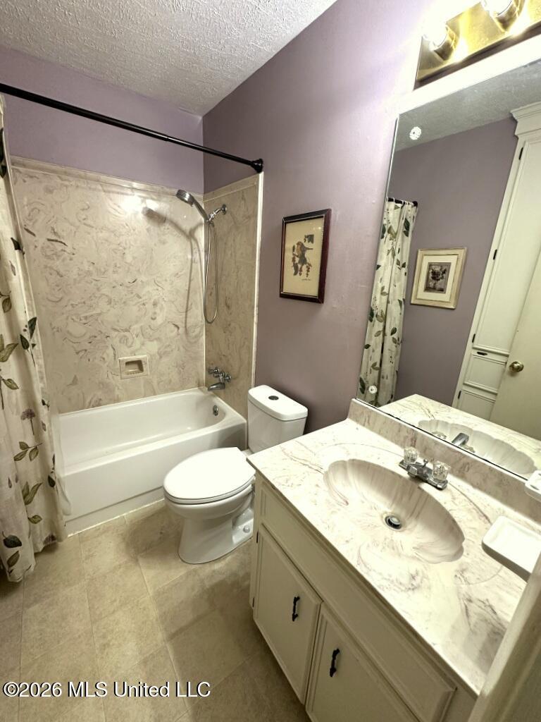 232 Forest Valley Drive Jackson, MS 39212 - Photo 9 of 23 Hall Bath