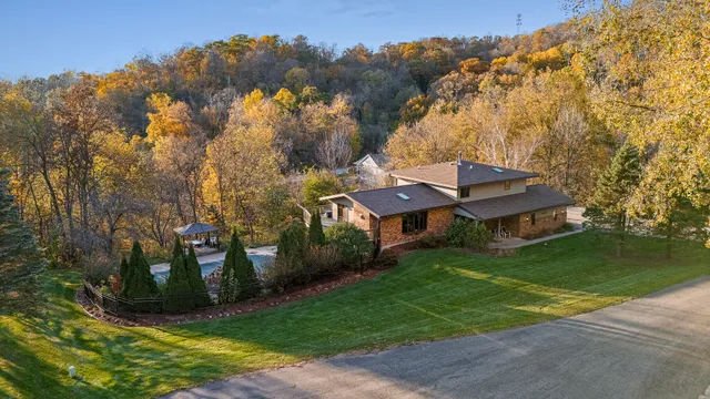 $497,000 | N6061 Summerglow Trail, Onalaska, WI 54650