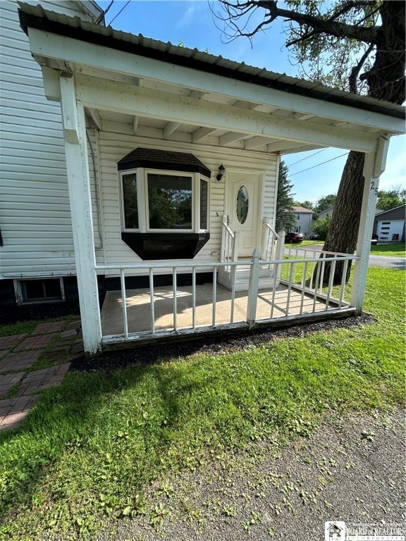 25 Wicks Avenue Ellicott, NY 14701 - Photo 3 of 45