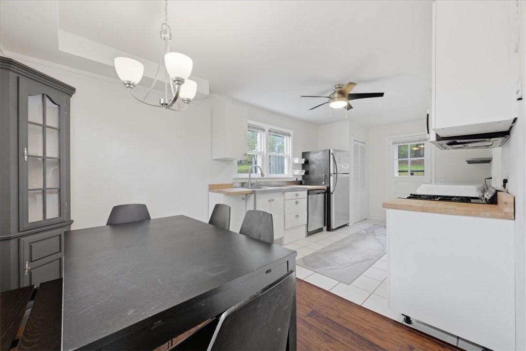 169 Church Street Westerly, RI 02808 - Photo 9 of 33